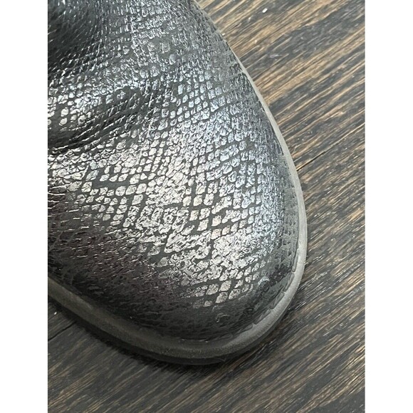 Fly London Boots Women’s 38 US 7.5 Salv Leather Wedge Chelsea Iridescent Snake - Picture 5 of 10